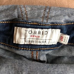 Torrid size 20 distressed overalls